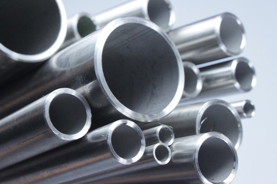 Rolling mill oil filtration for steel tube production